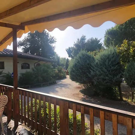 Chalet Zona Rosa 5 Mit Klimaanlage Und Wlan Viareggio
